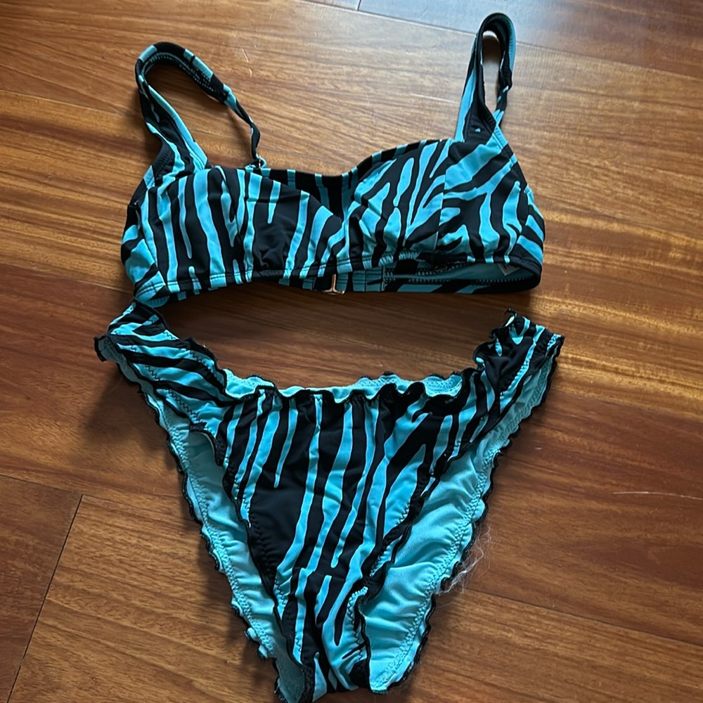 Shade & Shore Women’s Zebra Print Ruffle Swim Bikini Teal & Black